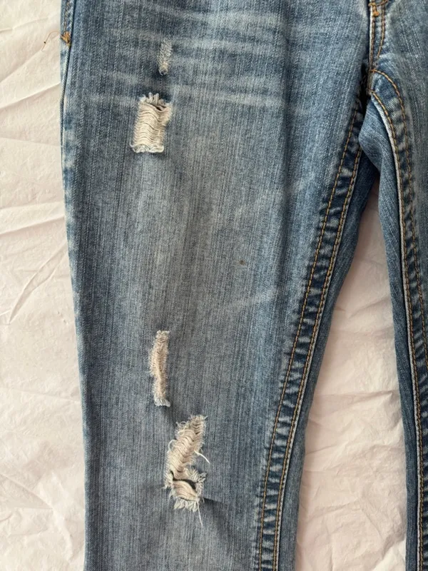 90’s Y2K Aeropostale Low Rise Hailey Flare Light Blue Ripped Flare Jeans - Image 4