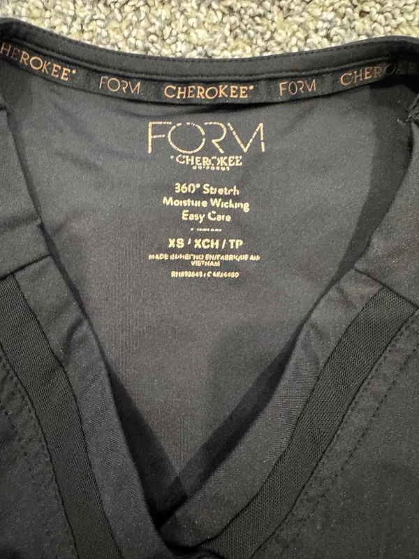 Cherokee Scrub Top - Image 3