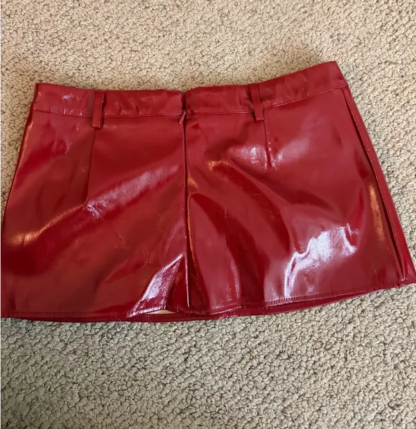 Amazon Mini skirt with built in shorts - Image 2