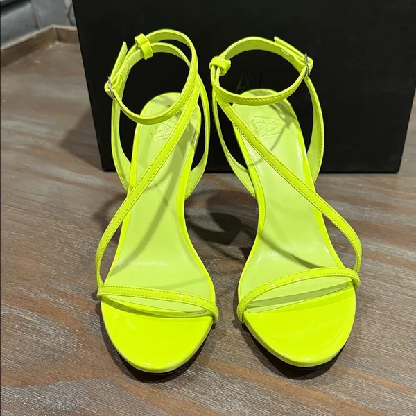 New AAJ‎ by Adminah Neon Green Strappy Stiletto Sandals – Size 7 - Image 7