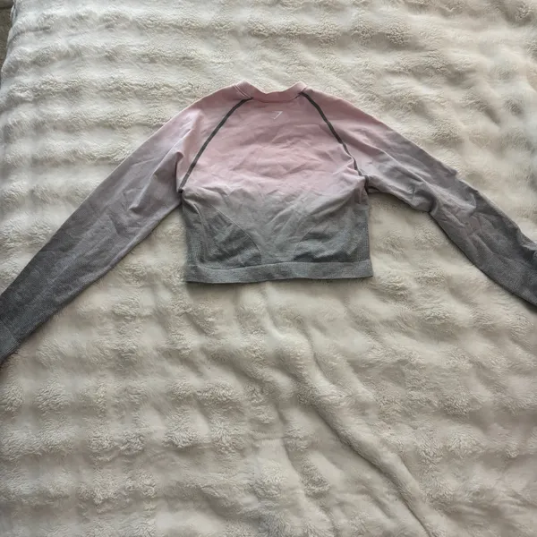 Gymshark Cropped Long Sleeve Top - Image 2