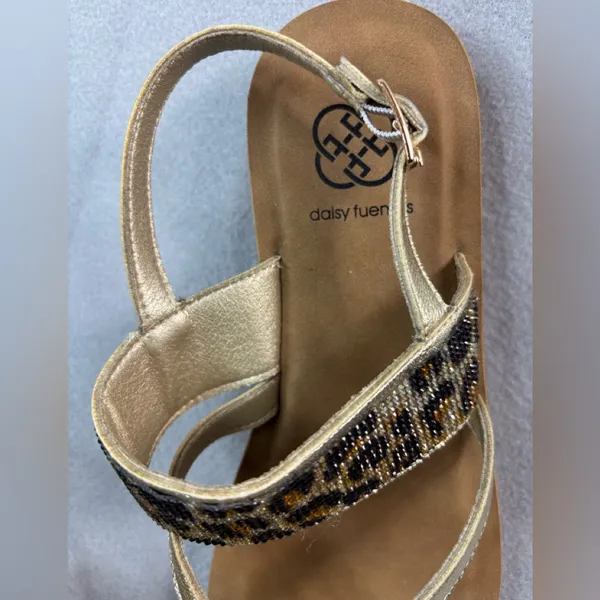 Daisy Fuentes JOLIEN 9 Gold and Tan Leopard Sandals - Image 3