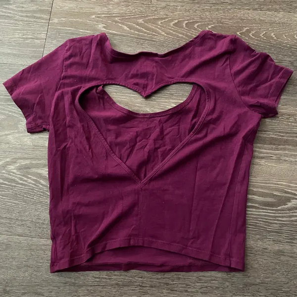 NWOT Victoria's Secret Pink Heart Back Crop Top - Image 2