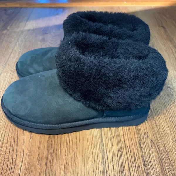 UGG Classic Mini Fluff Black Suede Sheepskin‎ Ankle Boots Womens 8 Cozy Winter - Image 5