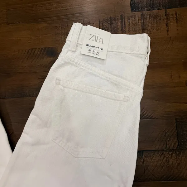 Zara Straight Fit High-Rise Regular Length‎ White Jeans - Women's Size 32 - Image 2