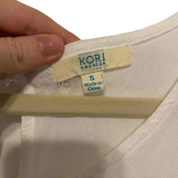 Kori American White and Cream 3/4 Sleeve Boho Blouse Size Small - Image 4