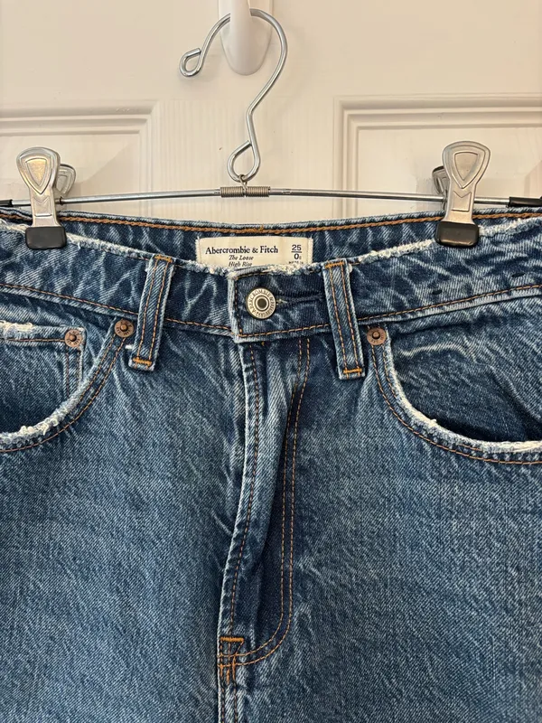 Abercrombie The Loose High Rise Jeans - Image 2