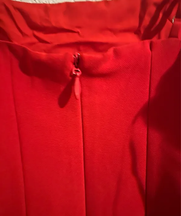 Red dress - Image 4