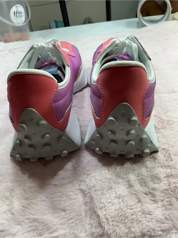 New Balance Pink and Purple Women's Sneakers NWOT 143 - Image 5
