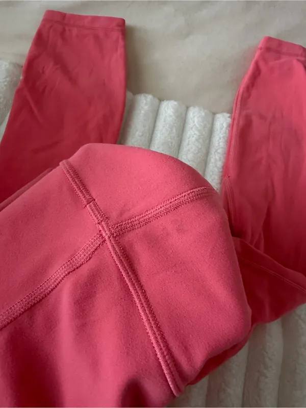 Lululemon High-Waist Double Lined Leggings - Image 4
