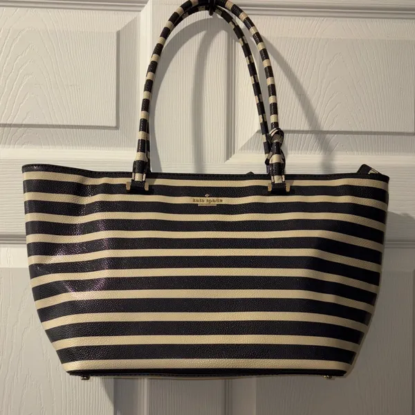 Kate Spade Cedar Street stripped Harmony tote bag in off shore blue and ivory - Image 2