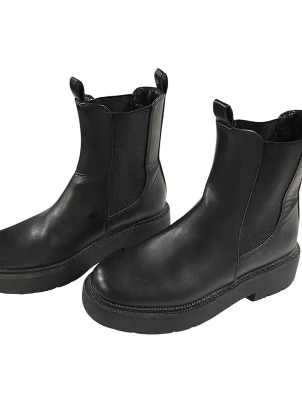 Target Demi Chelsea Boots Women 6.5 Black Chunky Lug Sole Gothic Grunge Biker - Image 2