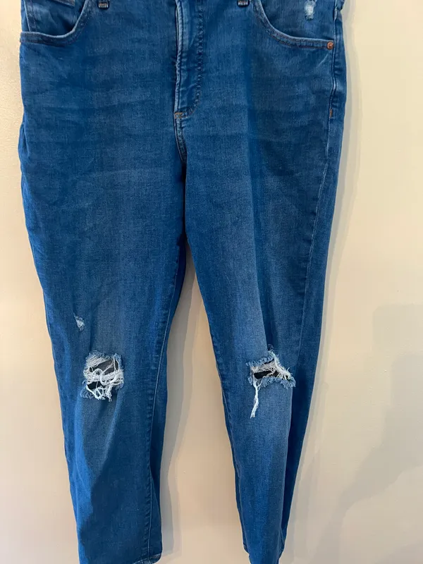 Express Curvy High Rise Skinny Jeans - Image 4