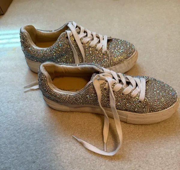 Betsey Johnson’s rhinestone sneakers - Image 3