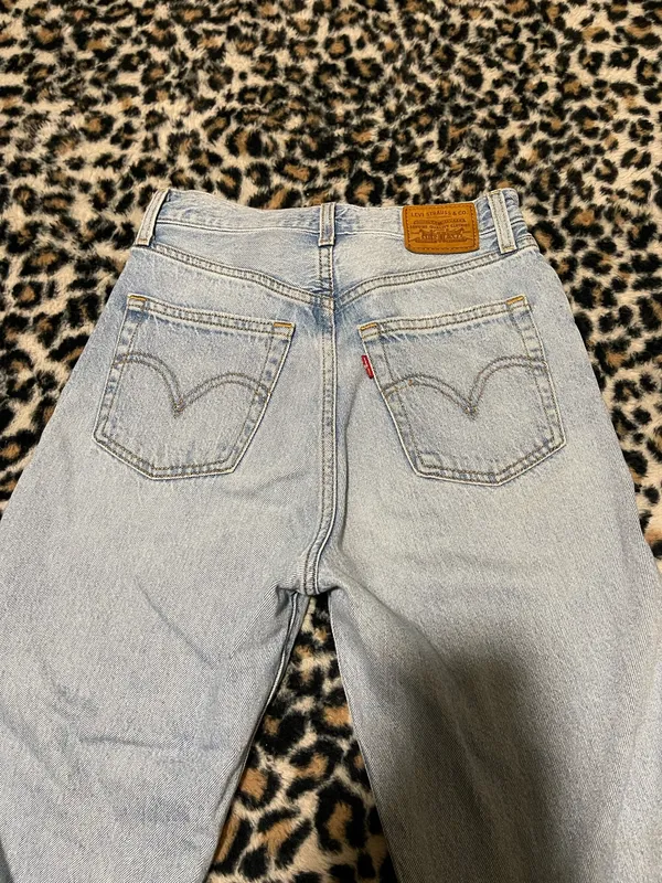 Levi’s Ribcage Straight Jeans - Image 2