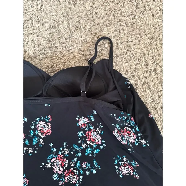Women's Black Floral Tankini Size Large‎ - Image 6