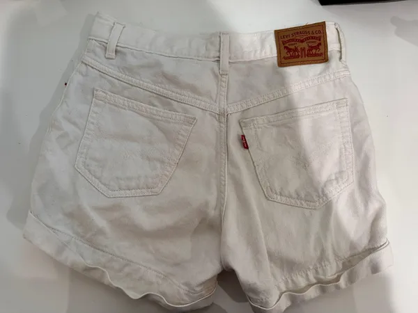 Levi's White Denim Shorts - Image 2