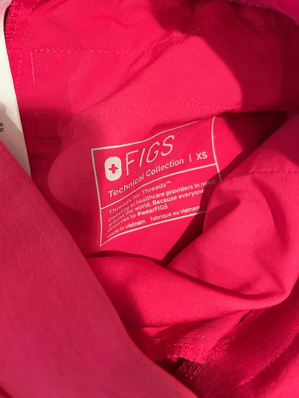 FIGS Scrubs Set - Image 5