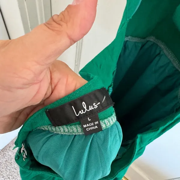 Lulus green tie back midi dress size large. - Image 6