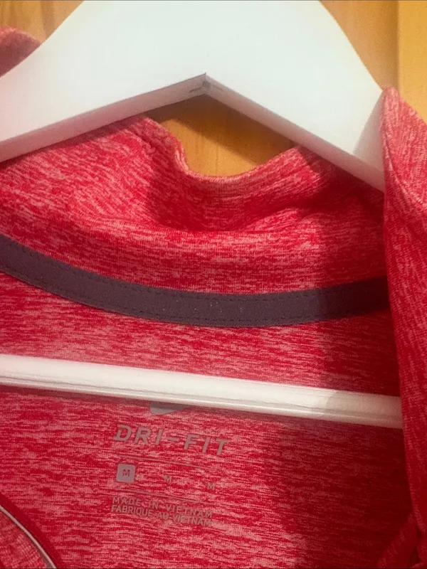 Nike Dri-Fit Size Medium Heathered Red 1/4 Zip Athletic Top - Image 4