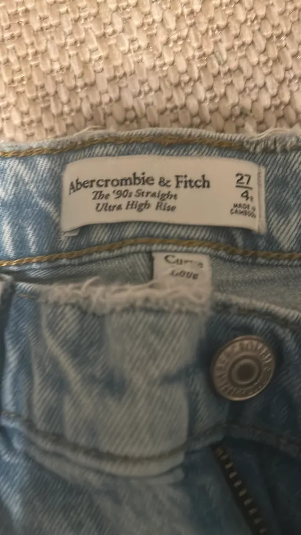 Abercrombie High-Rise Jeans Straight 90s Ultra - Image 3