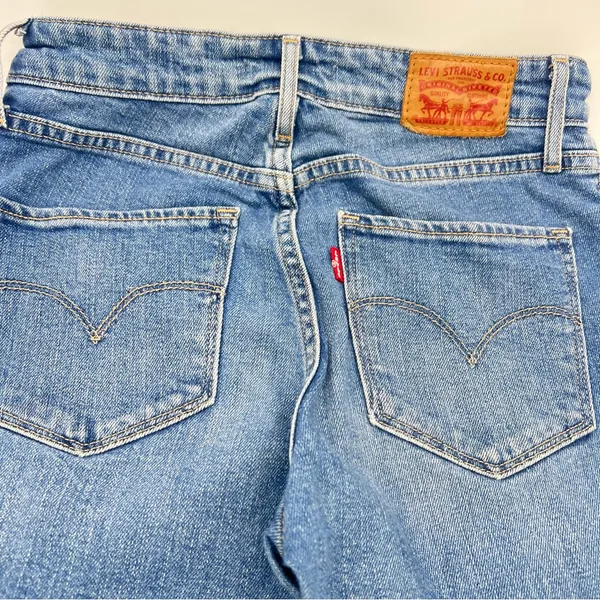 Levi's Women's High Rise Skinny Leg w/Cuffs Medium Wash Blue Jeans-Size 25 - Image 4
