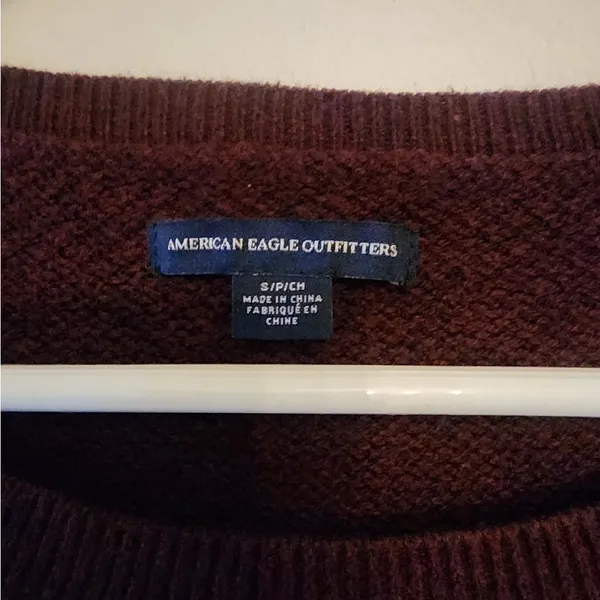 Womens American eagle sweater size small - Image 3