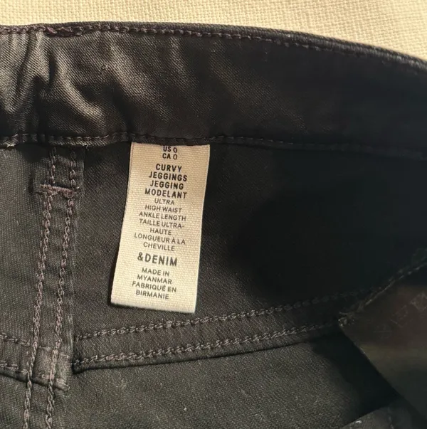 H&M Faux High-Waisted Leather Pants - Image 3