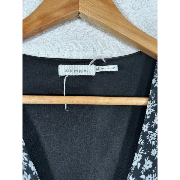 Blu Pepper Womens Dress Medium Floral Black White Lined V-Neck Knee Length‎ - Image 6