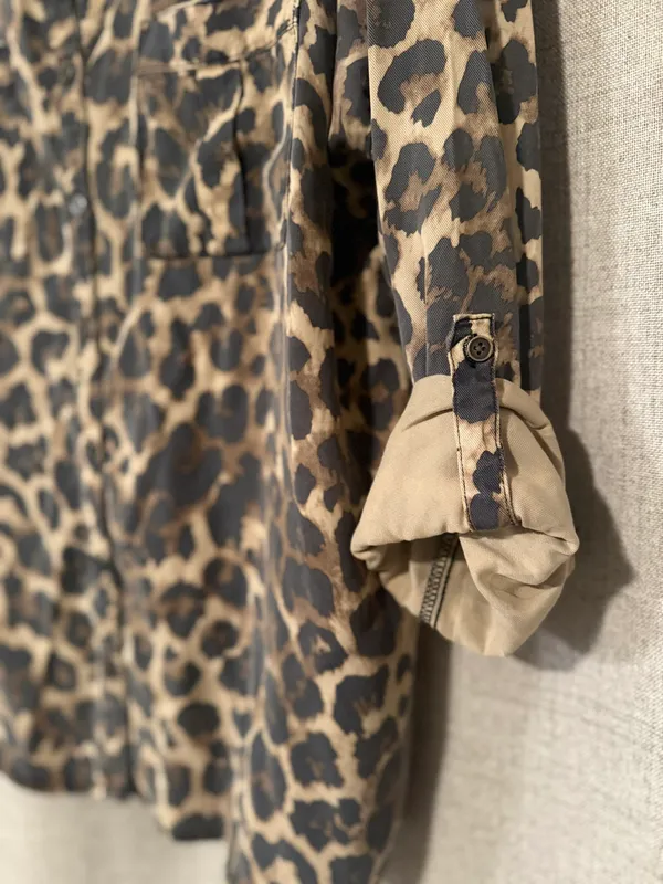 | Leopard Button Down | L - Image 3