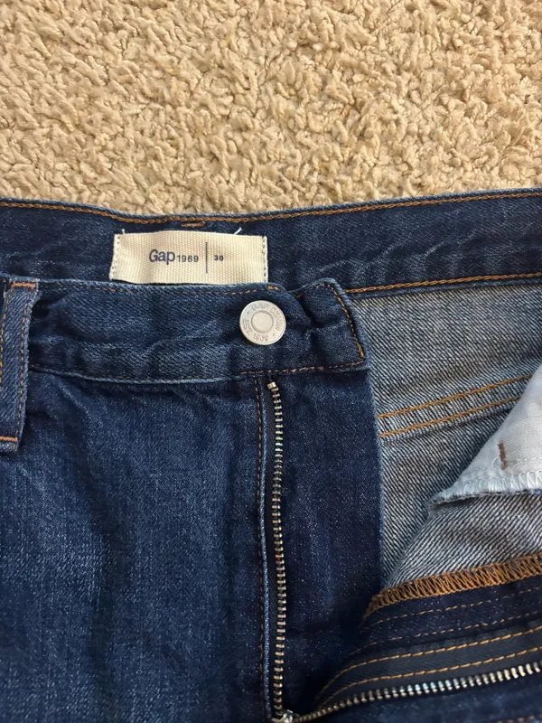 Gap Dark Wash Denim Skirt - Image 3