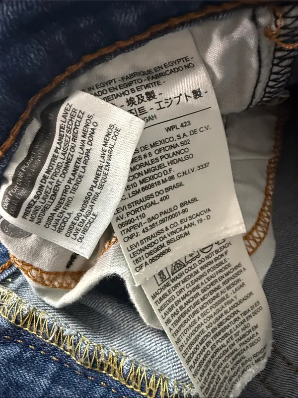 Levi's Straight Leg Jeans in Light-Medium Blue - Image 3