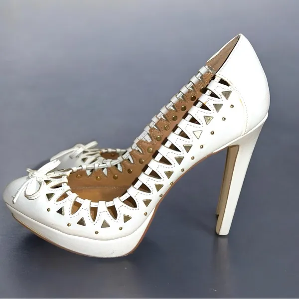 Izabella Rue Women's White Heels Size 7 - Image 5