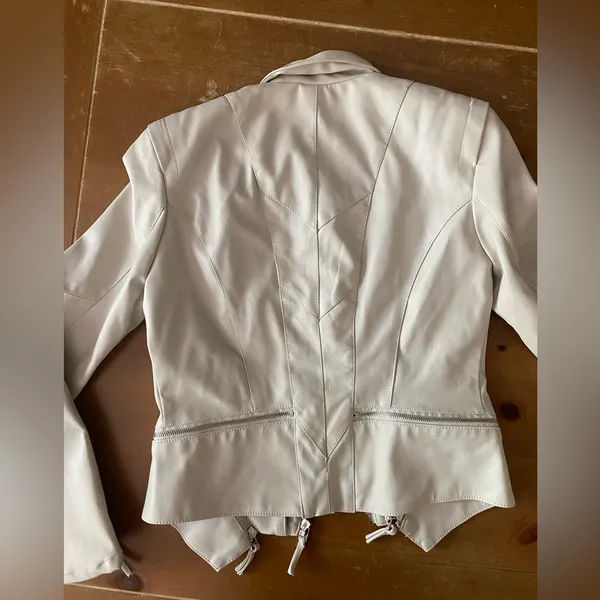 BLANK NYC leather cream motto asymetrical jacket - Image 4