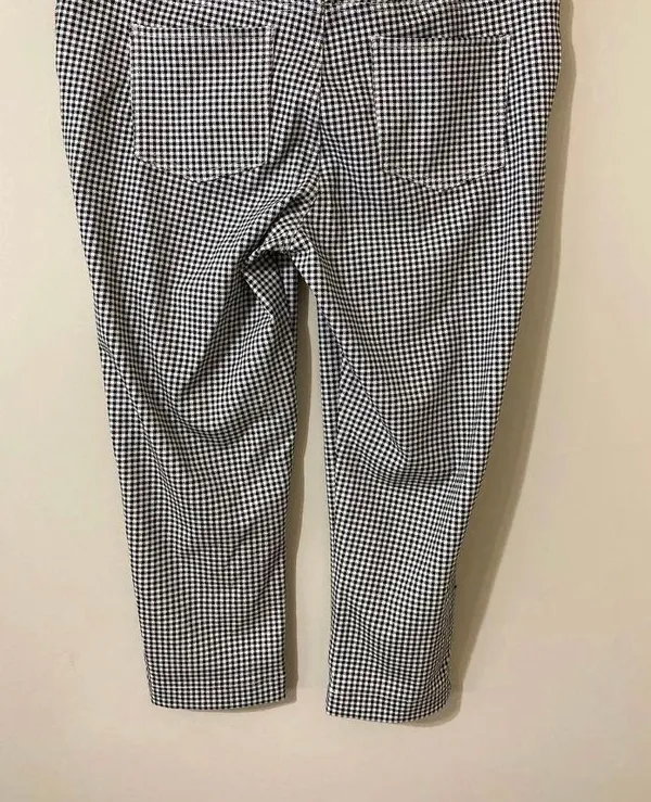 gingham Capris White Size 3X - Image 2