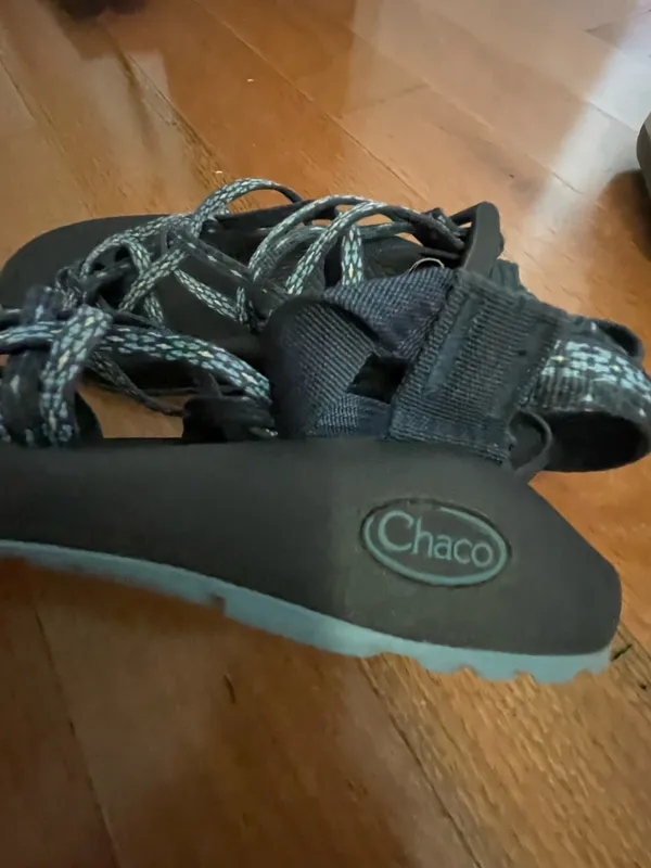 girls light blue chacos 4.5 - Image 2