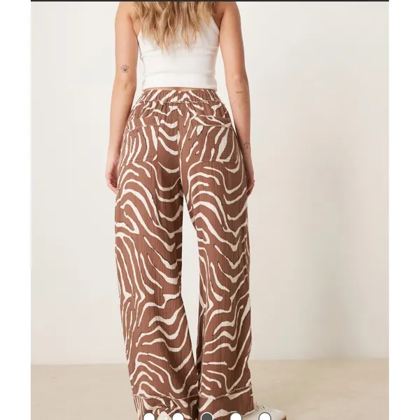 ASOS DESIGN Brown Zebra Print Cotton Gauze Wide Leg Pants Small High Rise - Image 2