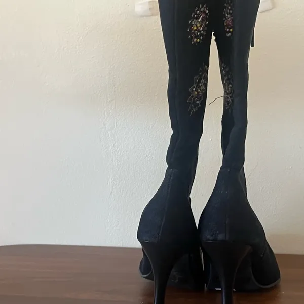 Splash fusion Foot Wear Black Velvet Embroidered Western Heel Boots Size 7 - Image 6