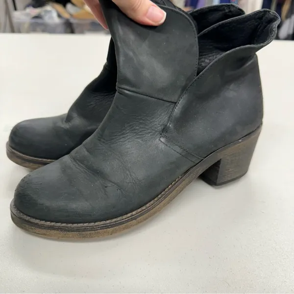 Free People Brooks Black Leather Distressed Ankle Boots Womens 38 Fall Boho - Image 8