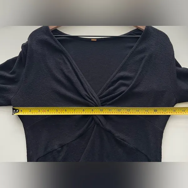 Free People All Types Of Twisted Black Top long sleeve V neck stretchy - Image 7