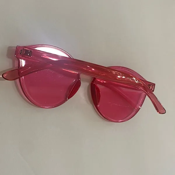 Stylish Pink Sunglasses - Image 4