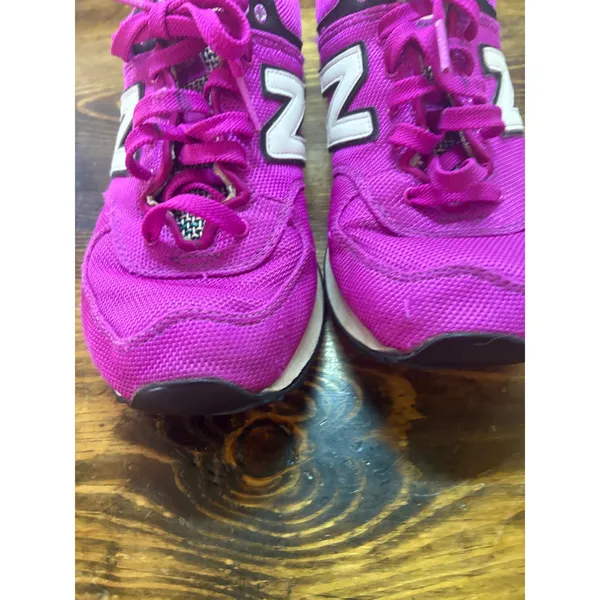 New Balance 574‎ Purple Sneakers Size 8.5 - Image 4