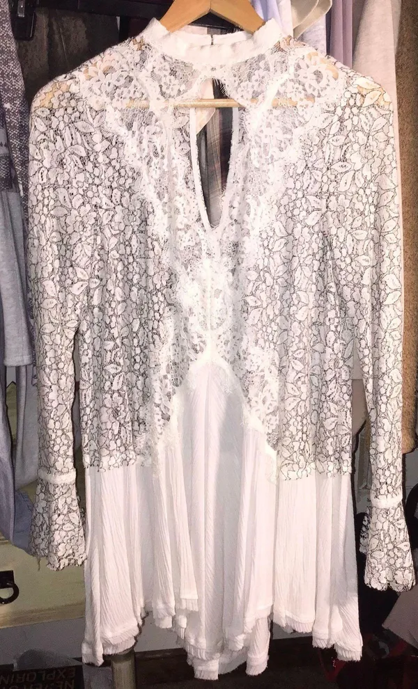 NEW  Tell Tale Lace Tunic Top/Shirt Blouse  - Image 5