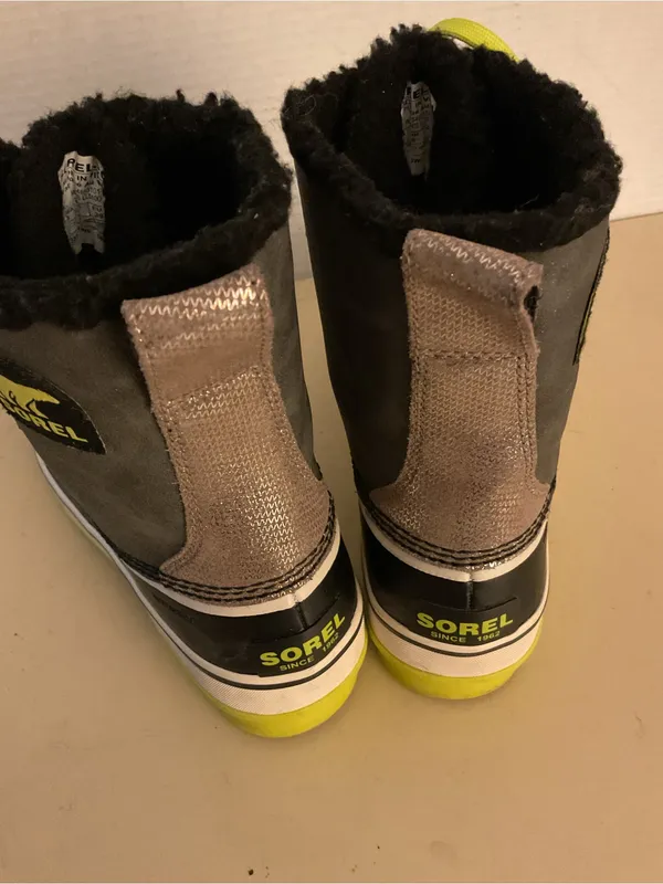 Sorel women leather waterproof Tivoli snow boots US 8 - Image 7