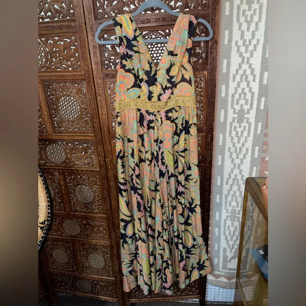 Vintage Sleeveless Romper/Jumper Medium Gold - Image 2