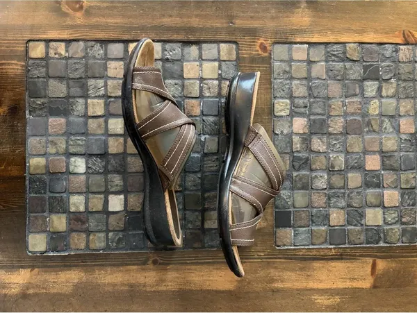 Vintage Y2K Cabin Creek Kevin Brown Strappy Sandals size 10 - Image 8