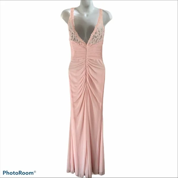 David’s Bridal Soft Pink Bridesmaid Formal Chiffon Gown Size 4 Wedding Event - Image 3