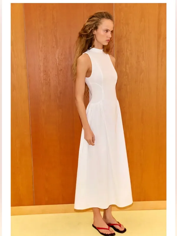 Zara white  maxi dress with open back‎ - Image 4