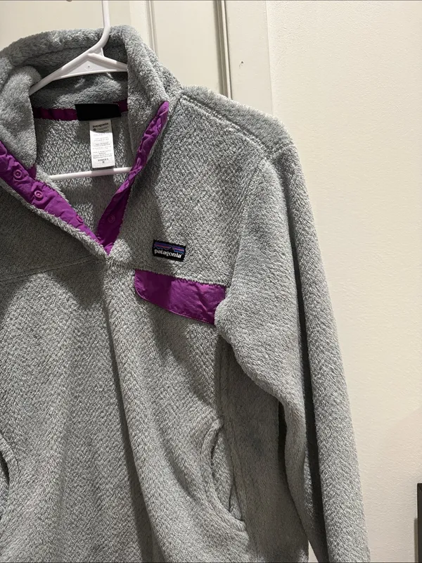 Patagonia Gray Fleece Pullover with Purple Accents - Image 2