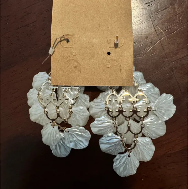 White Pearl Shell Dangle Boutique Earrings - Image 2